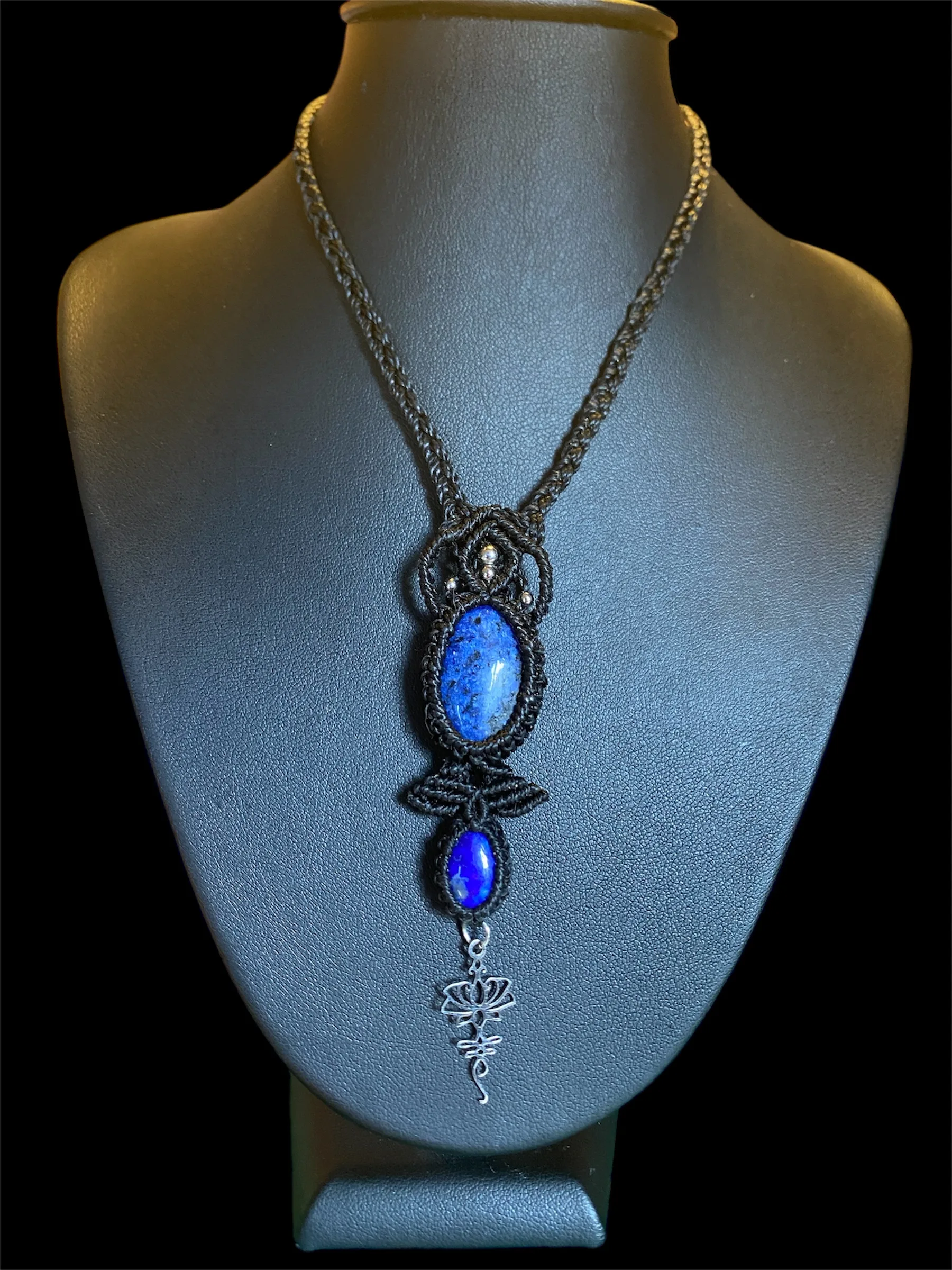 Collier micro-macramé double Lapis Lazuli