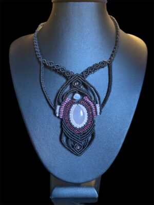 Collier micro-macramé quartz rose et opale welo