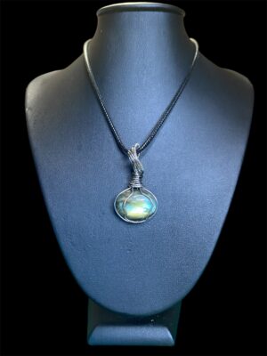 Pendentif wire wrapping et labradorite turquoise.