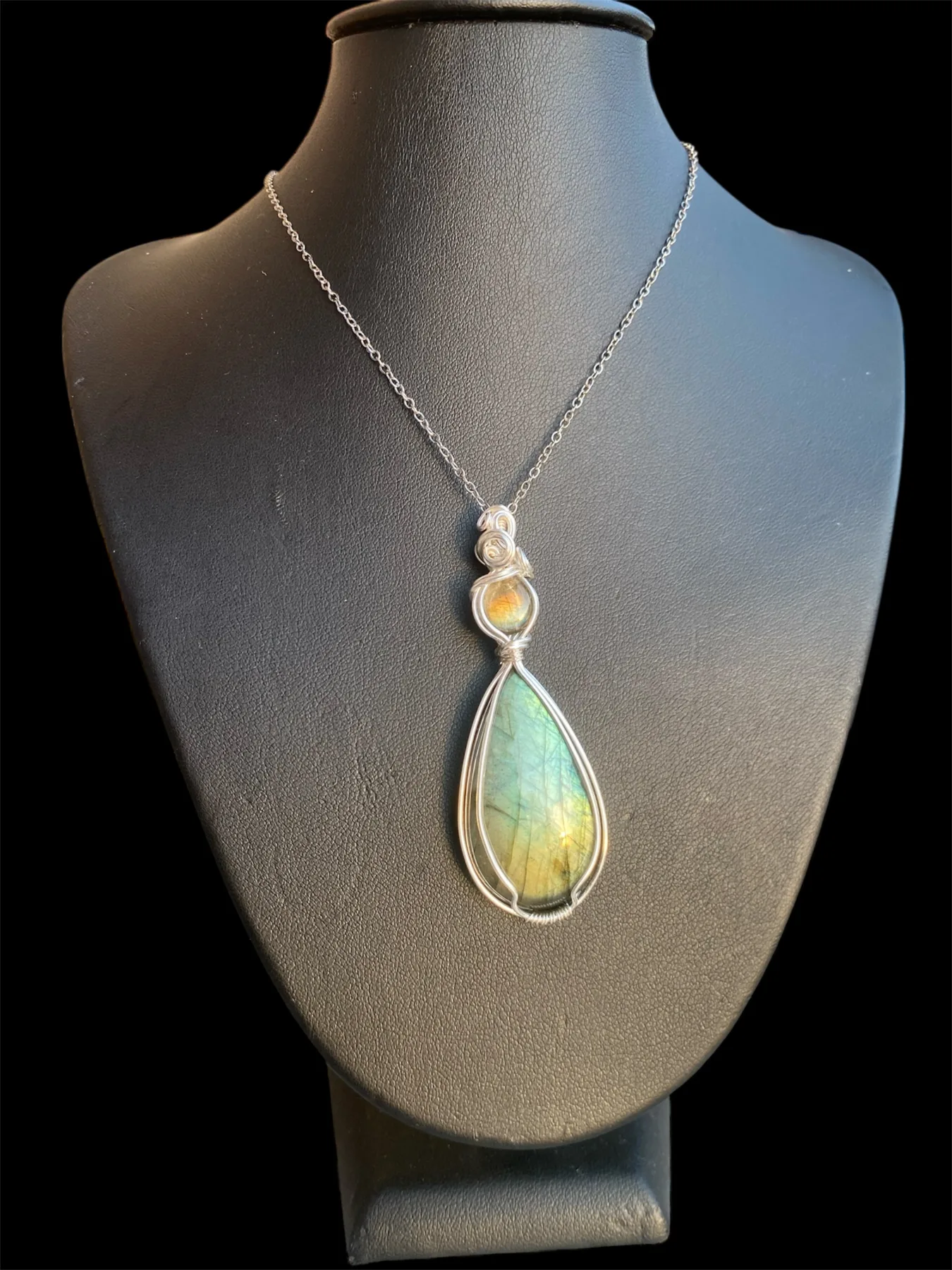 Pendentif “Duo Astralis” – Labradorites & Argent 999
